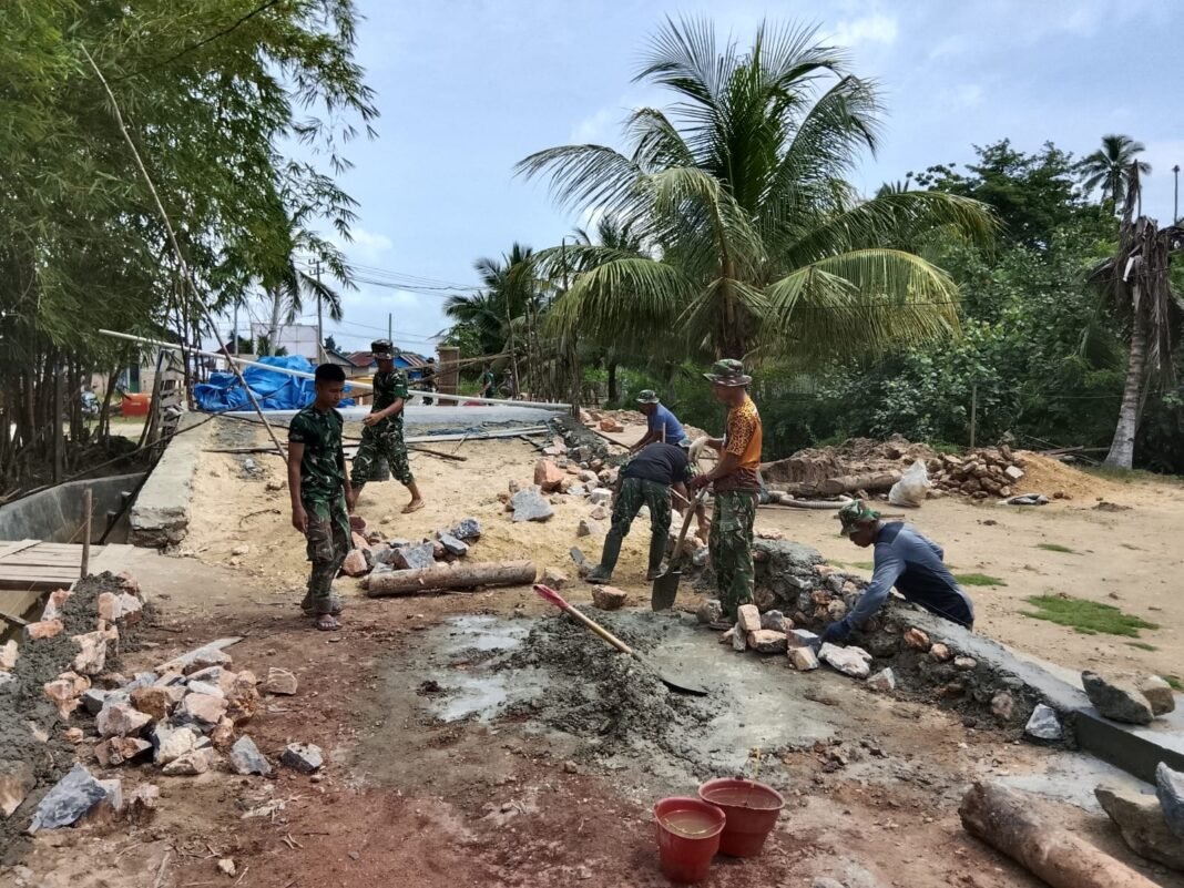 Satgas TMMD 127 Teruskan Pengecoran Pondasi Jembatan di Kendari