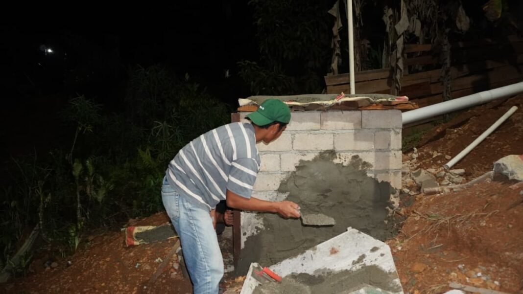 Dedikasi Satgas TMMD 127: Bekerja Keras di Tengah Dingin Malam