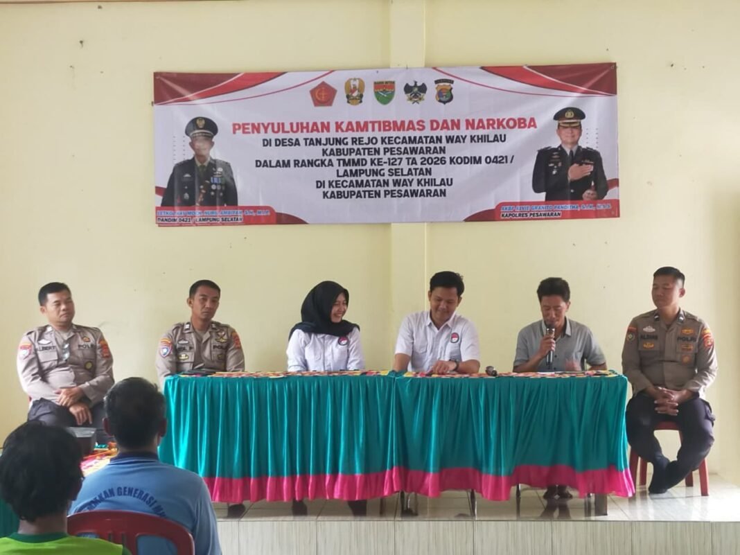 Penyuluhan Kamtibmas dan Risiko Narkoba dalam TMMD ke-127