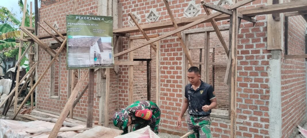 Bata dan Kusen: Simbol Kebangkitan Rumah Bapak Ngadino dalam Program TMMD ke-127