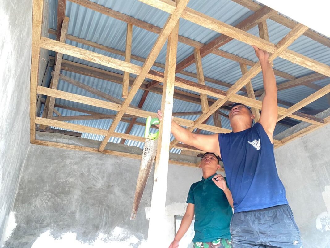 Optimalisasi Pengerjaan RTLH oleh Satgas TMMD ke-127 Kodim 1305/Buol Tolitoli