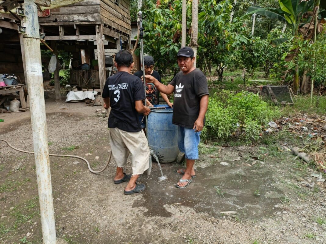 Kodim 1305/Buol Tolitoli Laksanakan Program TNI Manunggal Air Bersih di Desa Oyom