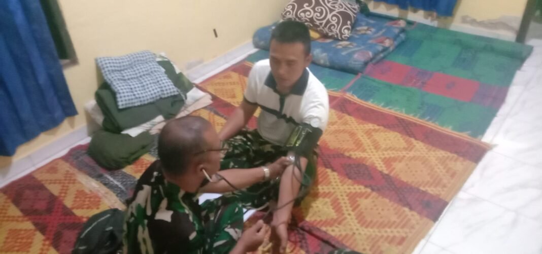 Pemantauan Kesehatan Anggota Satgas TMMD 127 Demi Kelancaran Program
