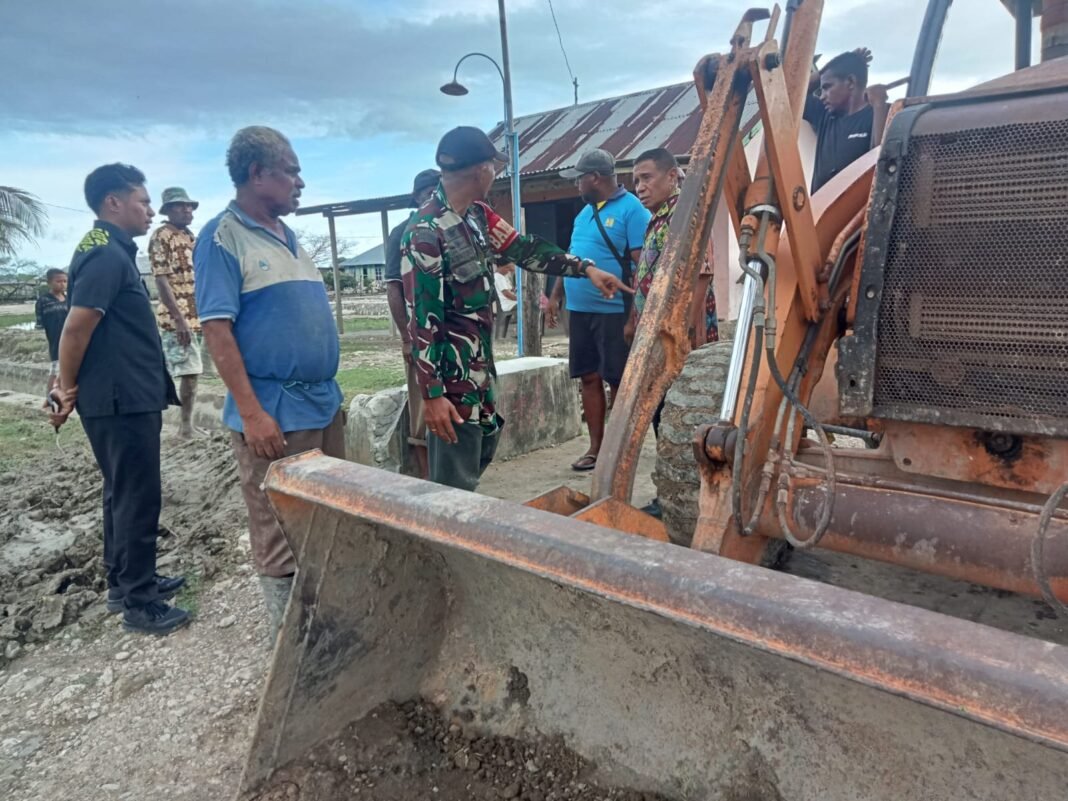 TNI Dukung Ketahanan Pangan Lewat Pemantauan Irigasi di Bena