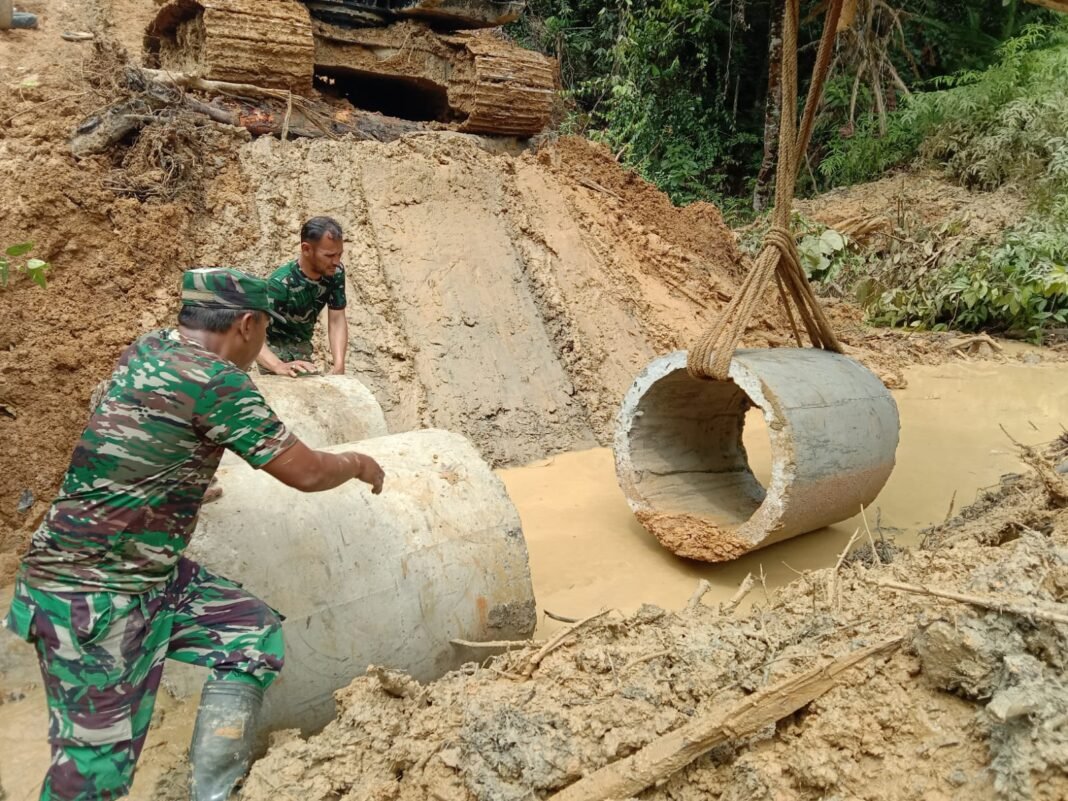 Dedikasi Prajurit TMMD, Puasa Bukan Penghalang Pembangunan