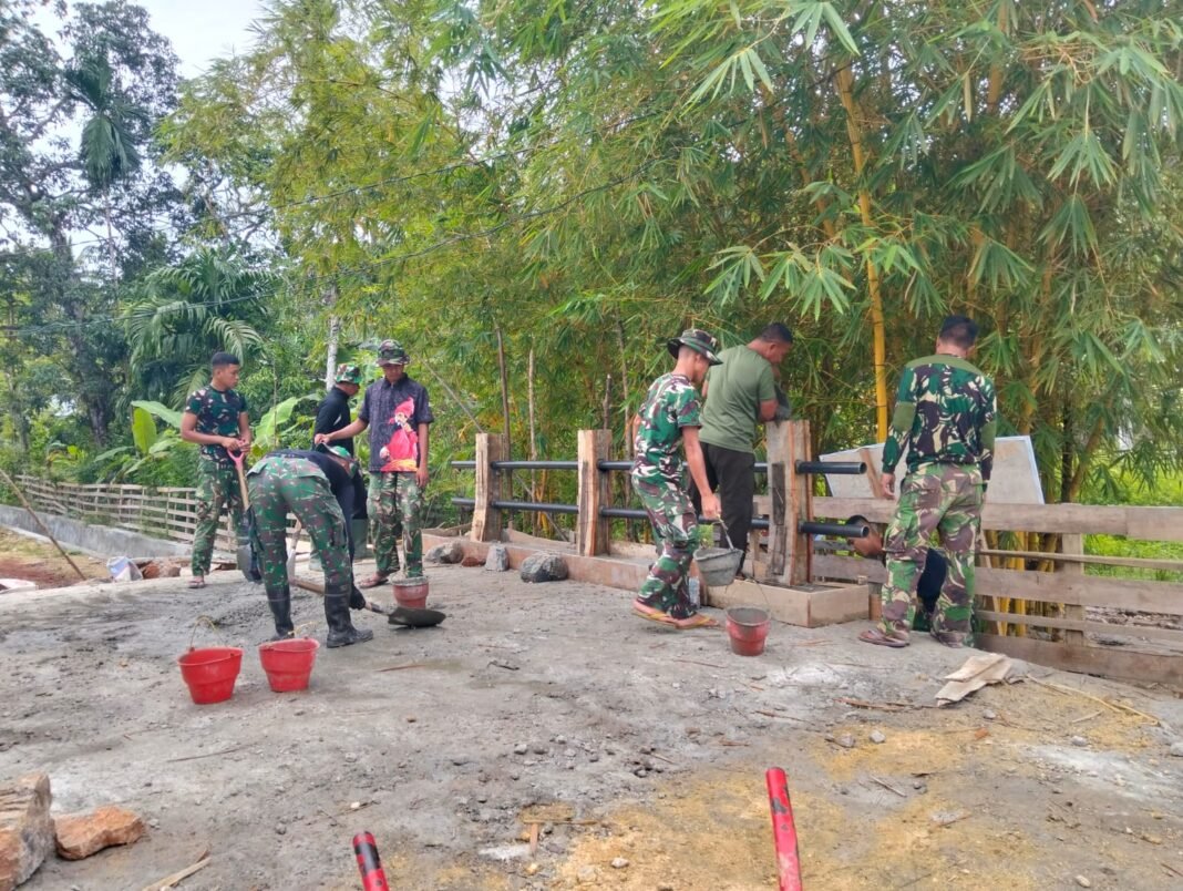 Satgas TMMD 127 Dukung Konstruksi Pagar Pengaman Jembatan Sambuli dengan Keselamatan Utama