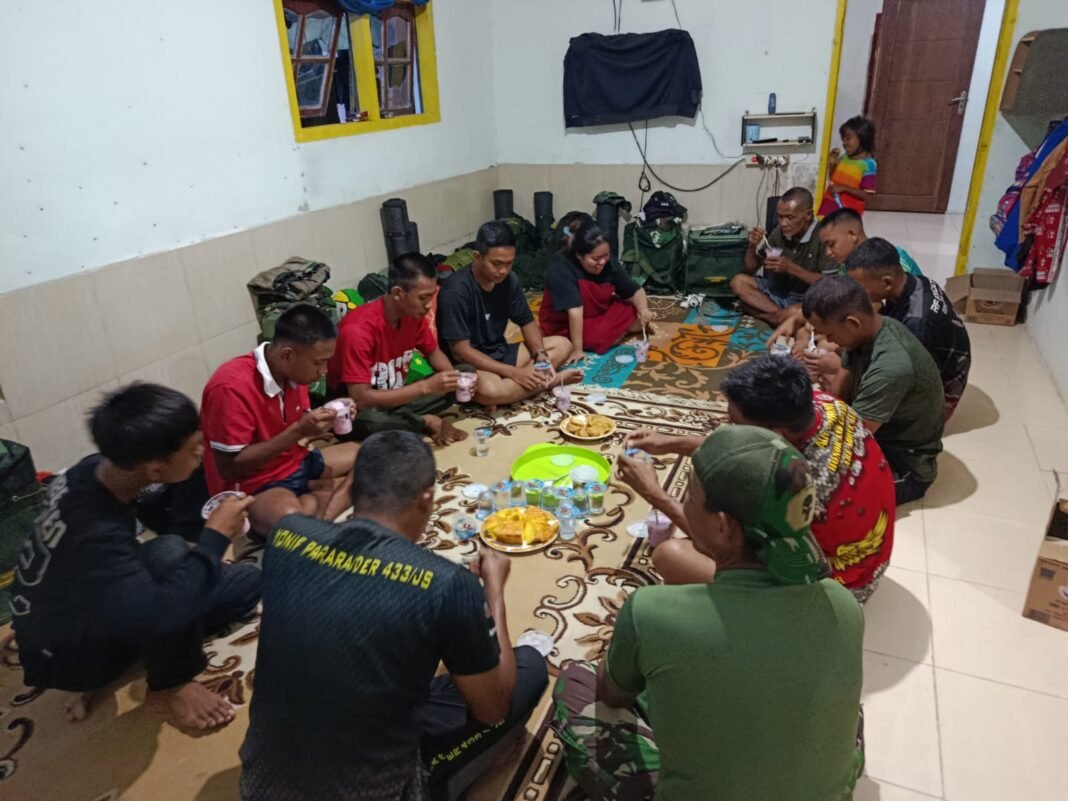 Buka Puasa Bersama, Satgas TMMD 127 Perkuat Silaturahmi di Petoaha