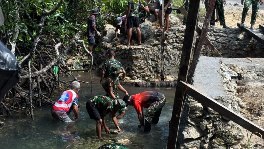 Pembangunan Jembatan Marsi: TNI dan Masyarakat Bekerjasama Memperkuat Pondasi