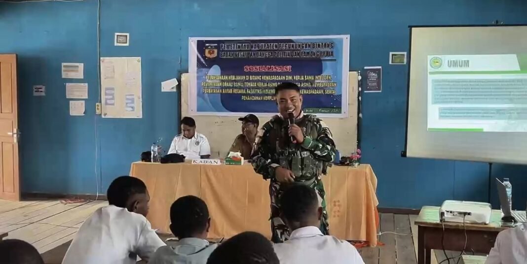 Satgas Swasembada Yonif 751/VJS Gelar Sosialisasi Bahaya Narkoba dan Miras di SMP YPPK Oksibil