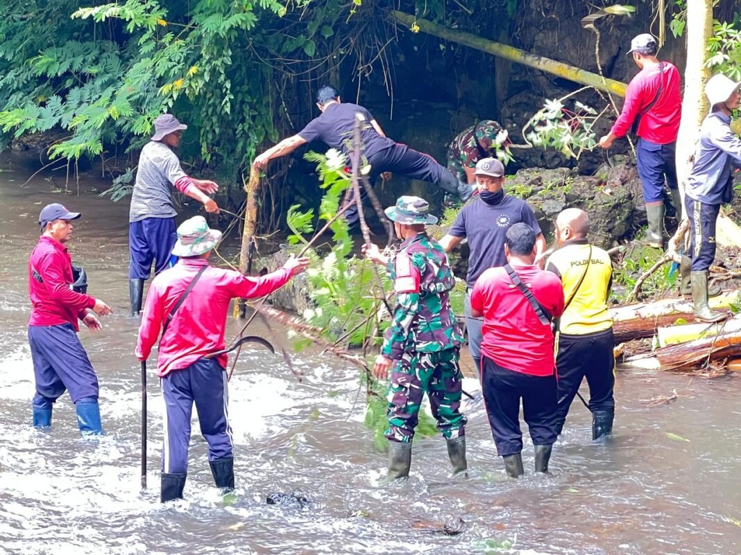 Gerakan Bersih Sampah di Sungai dan Danau Kabupaten Bangli