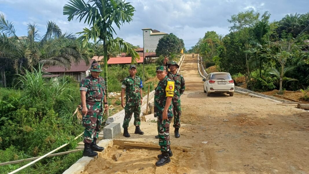 Letkol Inf Mahsun Abadi Memimpin Evaluasi TMMD Ke-127 di Telaga Antang
