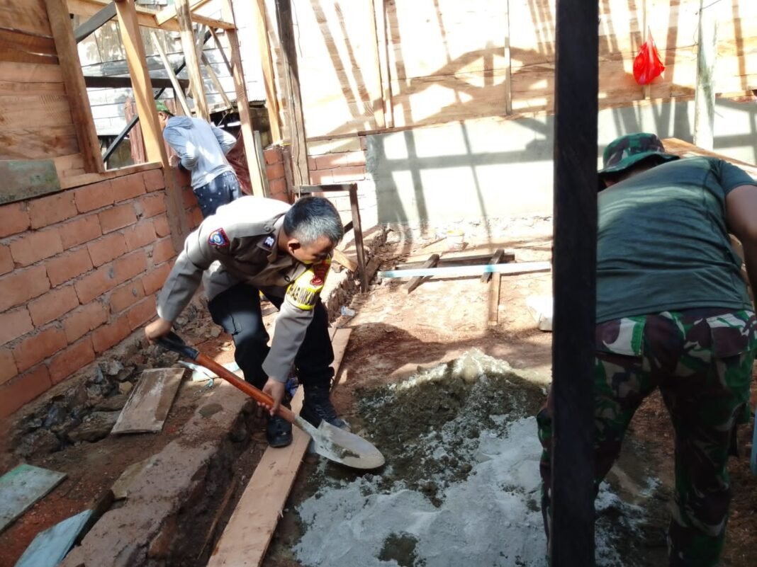 Satgas TMMD 127 Perkuat Rumah Warga Petoaha Demi Hunian Layak
