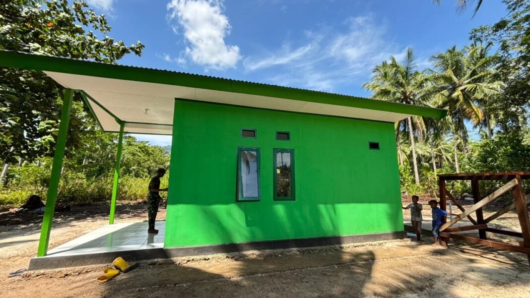 Progres TMMD ke-127 Kodim 1804/Kaimana Capai 90 Persen, Pemasangan Kaca Jendela Dimulai