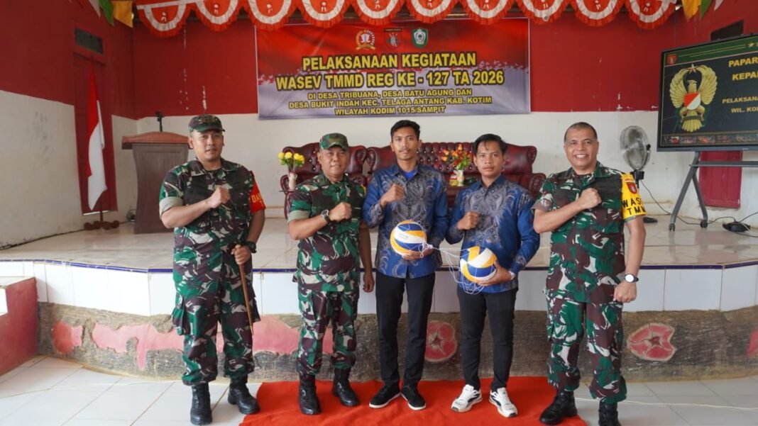 Bantuan Alat Olahraga Diserahkan oleh Tim Wasev Mabesad untuk Karang Taruna Desa Tri Buana