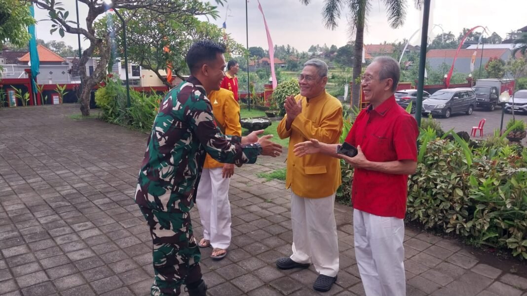 Sinergi TNI-Polri: Jaga Toleransi dalam Magha Puja di Vihara Dharma Ratna Klungkung