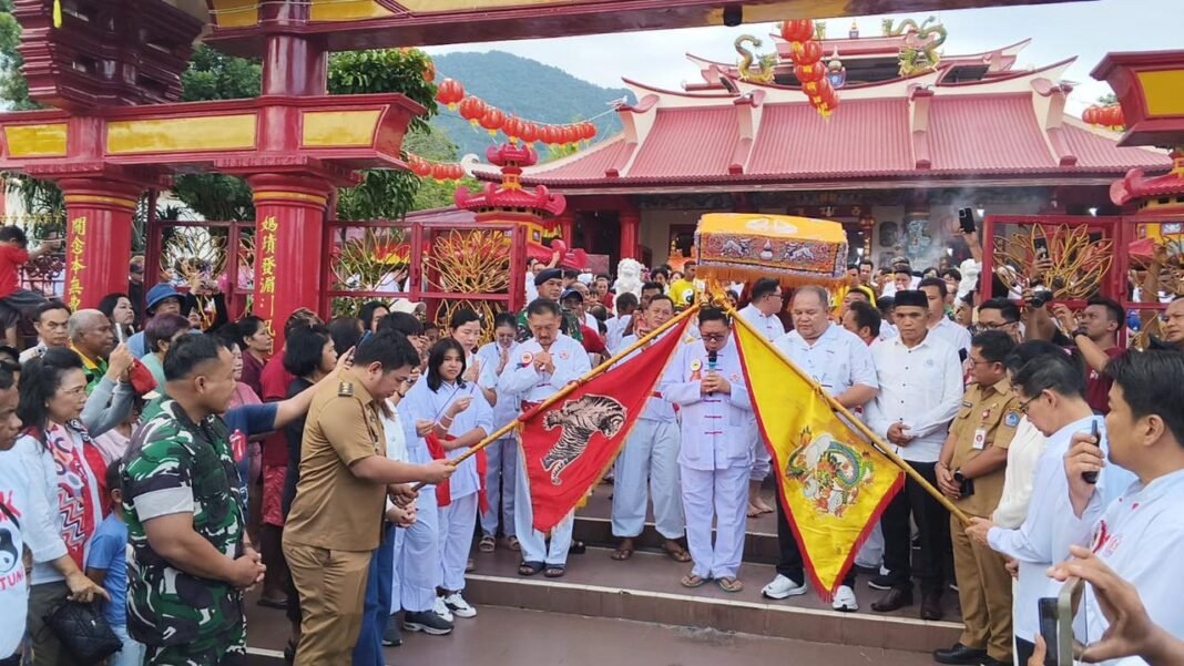 Mendukung Toleransi, Dandim 1310/Bitung dan Forkopimda Hadiri Acara Goan Siao 2577 Kongzili