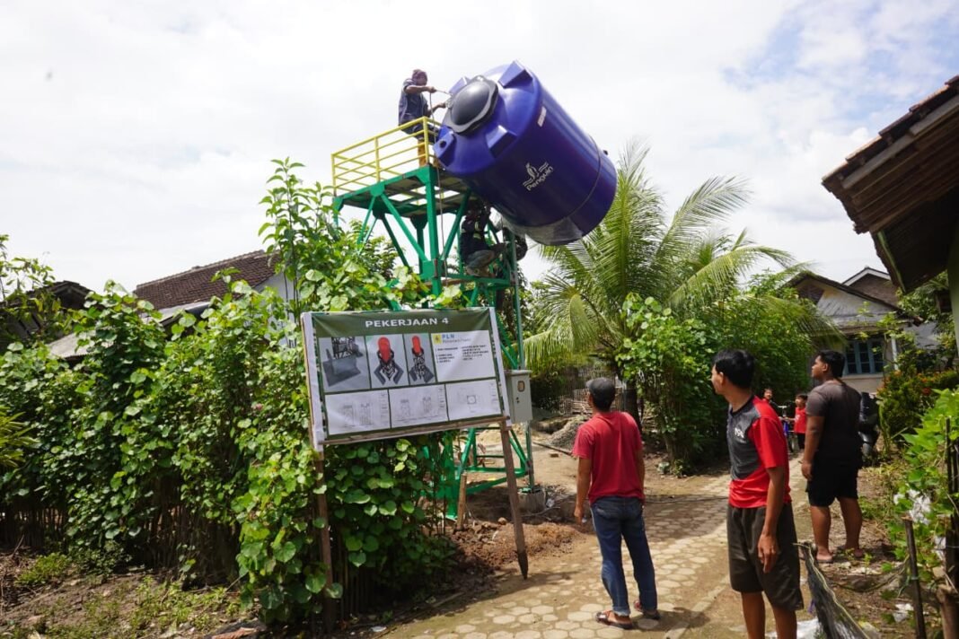 Toren Air Mengudara di Desa Gunung Sari: Harapan Baru untuk Warga