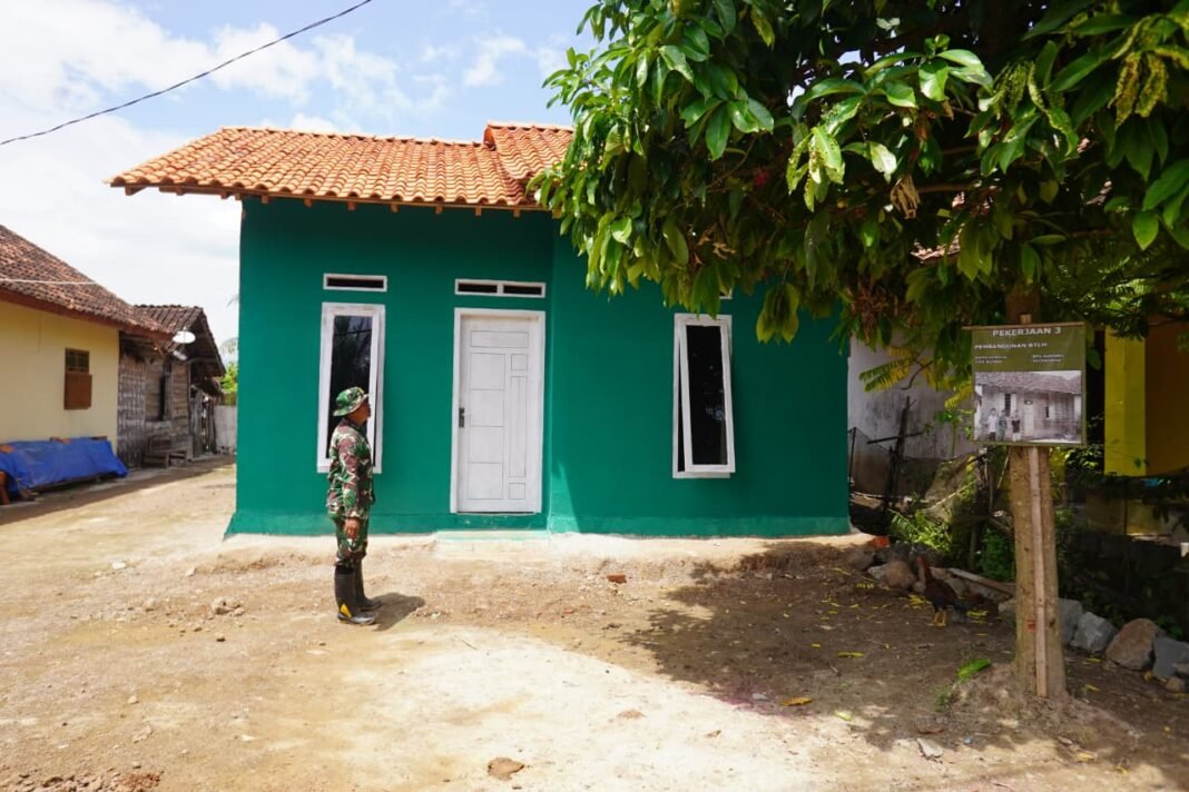 Momen Haru di Tanjung Rejo: Rumah Bapak Suhono Berdiri Kokoh Berkat TMMD Ke-127