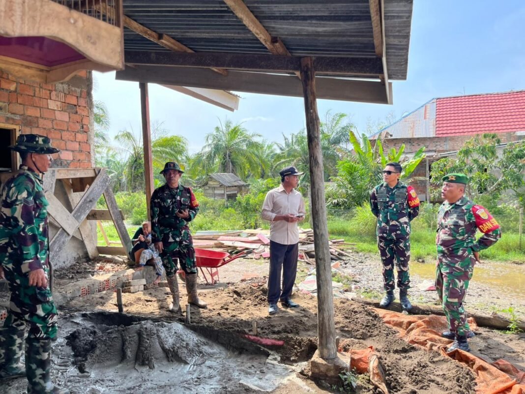 Dansatgas TMMD 127 Kodim 0430/BA Tinjau Progres Pembangunan RTLH di Banyuasin