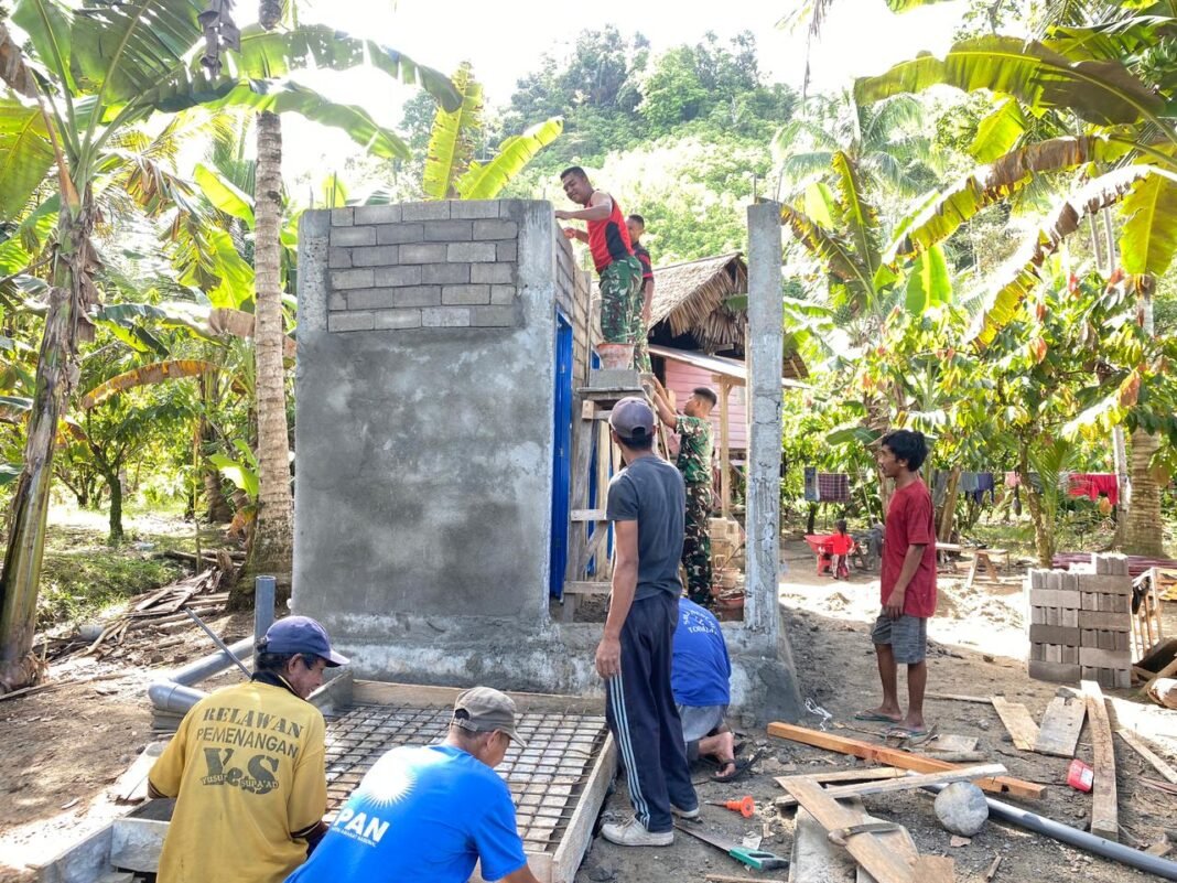 Pembangunan Fasilitas MCK di Desa Oyom oleh Satgas TMMD ke-127 Kodim 1305/Buol Tolitoli