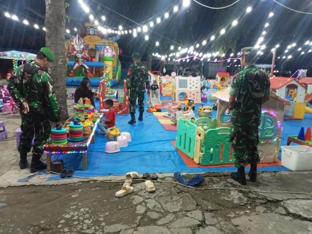 Babinsa Koramil 1420-06/Panca Rijang Pimpin Patroli Siskamling di Rappang untuk Jaga Keamanan