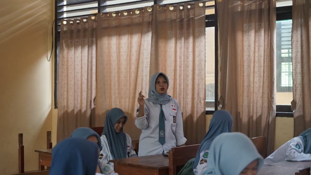 TMMD 127 Kendari: Membangun Karakter Nasionalis Melalui Edukasi Kebangsaan untuk Pelajar