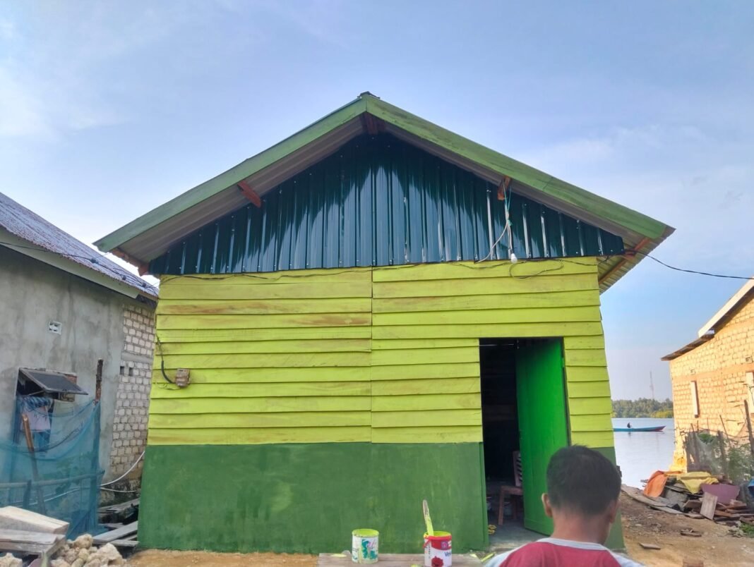 Renovasi Rumah Warga di Nambo oleh Satgas TMMD 127 Kodim 1417/Kendari Selesai