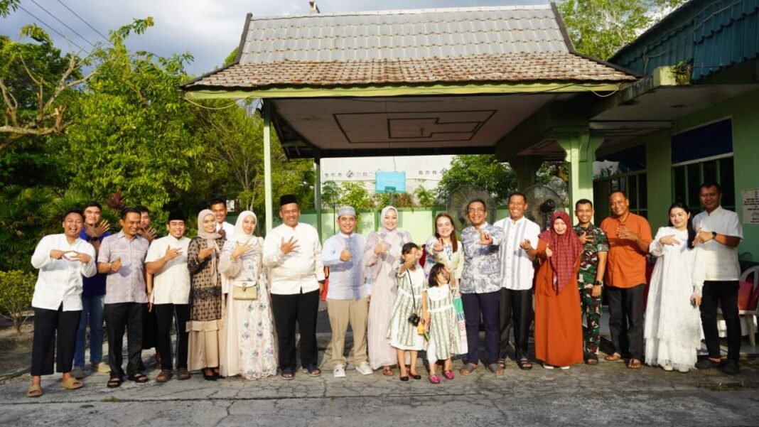 Silaturahmi Idul Fitri Komandan Kodim 1015/Sampit dengan Forkopimda Kotim