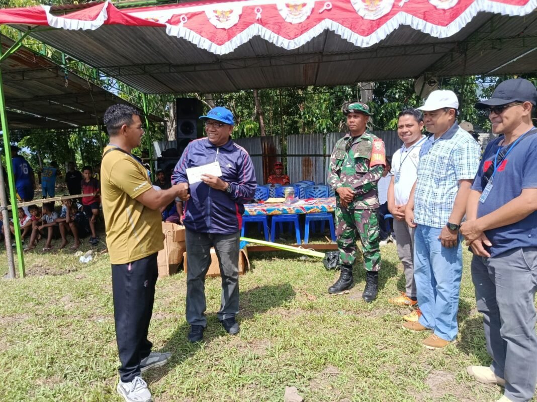 Pembukaan Turnamen Paskah Cup di Hilihintir Dihadiri Babinsa Koramil 1612-05/Satar Mese