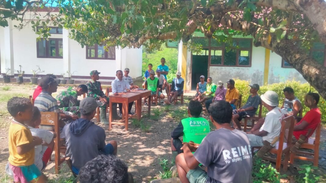 Koramil 1612-02/Reo Bersinergi dengan Masyarakat untuk Sosialisasikan Proyek Jembatan di Reok