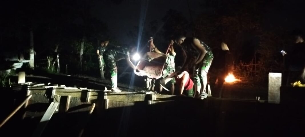 Gelap Jadi Saksi Tekad Prajurit