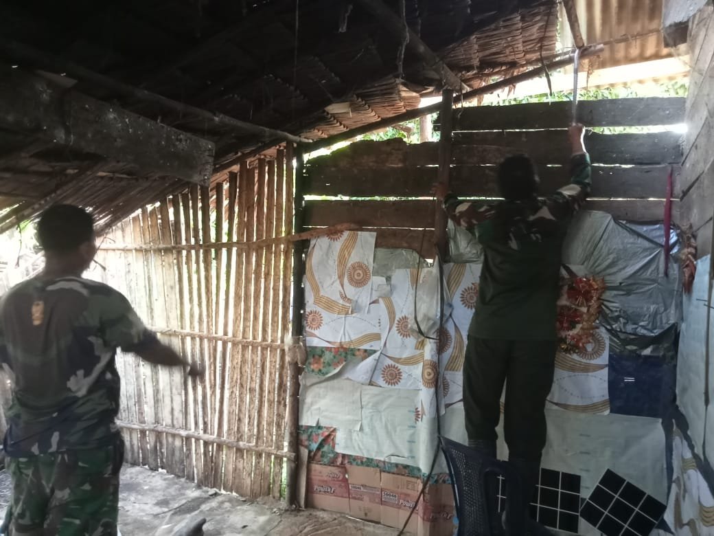 Ani Sarlini Sambut Rumah Baru Bersama Satgas TMMD