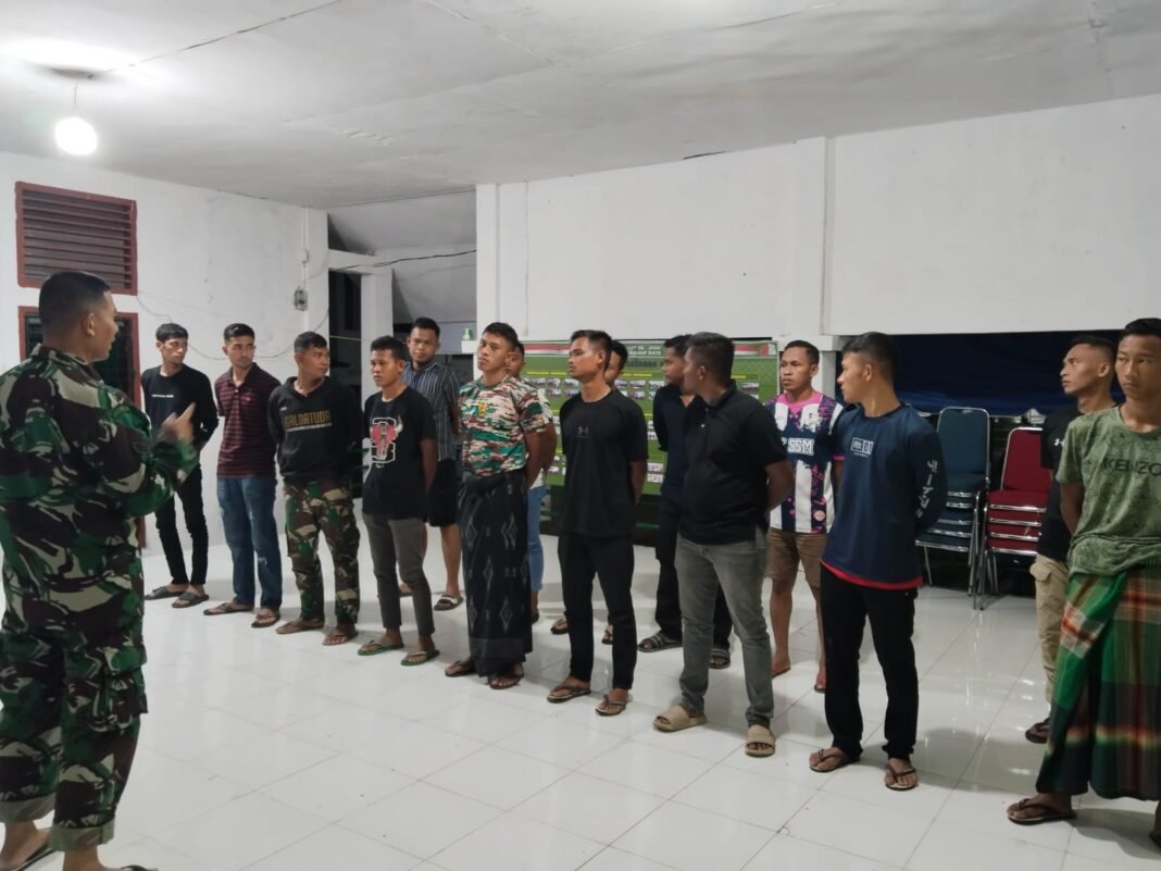 Disiplin Prajurit di Lokasi TMMD, Satgas Kodim 0116/Nagan Raya Gelar Apel Malam