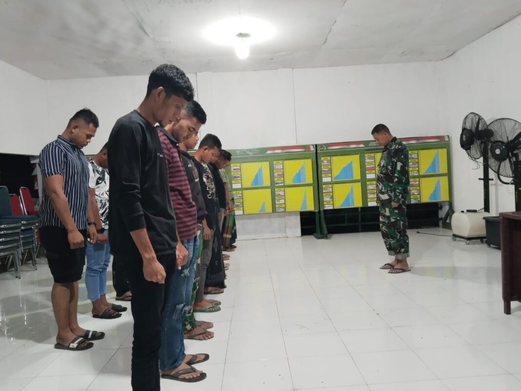 Malam Hari Jadi Waktu Pengecekan Personel Satgas TMMD Ke-127