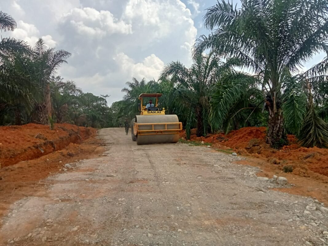 Perjuangan Satgas TMMD Menuju Garis Akhir