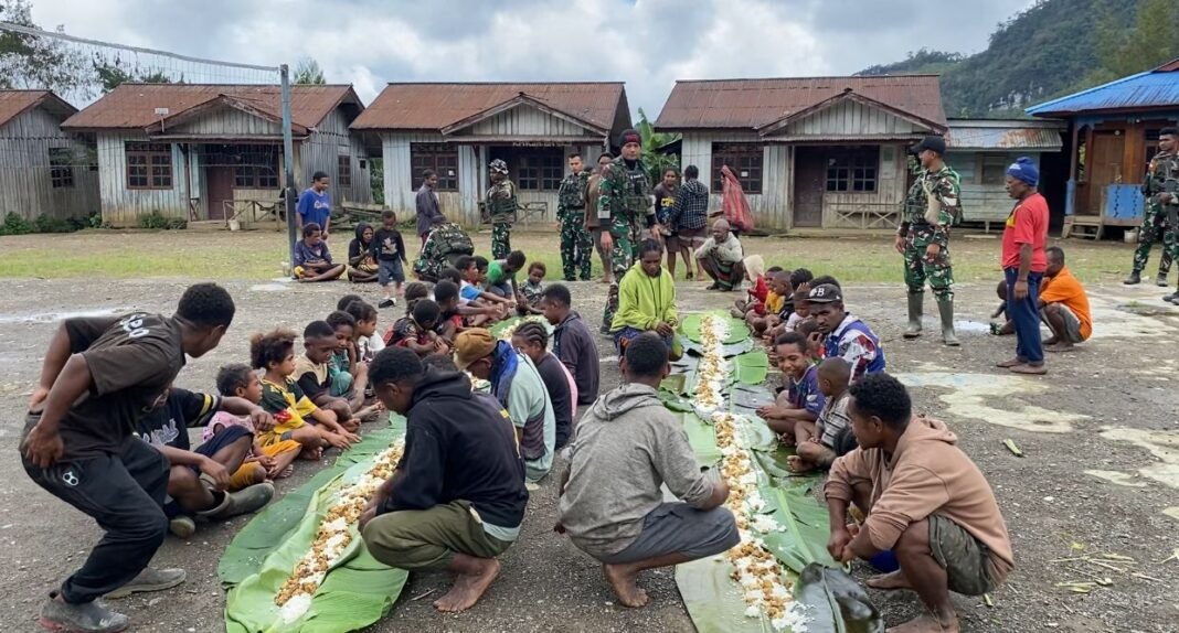 Harmoni TNI-Rakyat: Makan Bersama di Pos Bulangkop