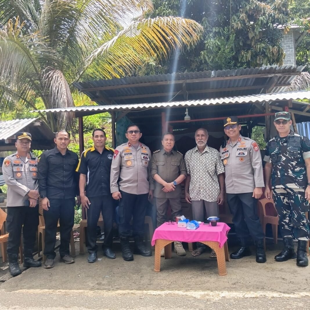 Danrem 152/Baabullah dan Kapolda Maluku Utara Beri Arahan Keamanan kepada Warga Sibenpopo