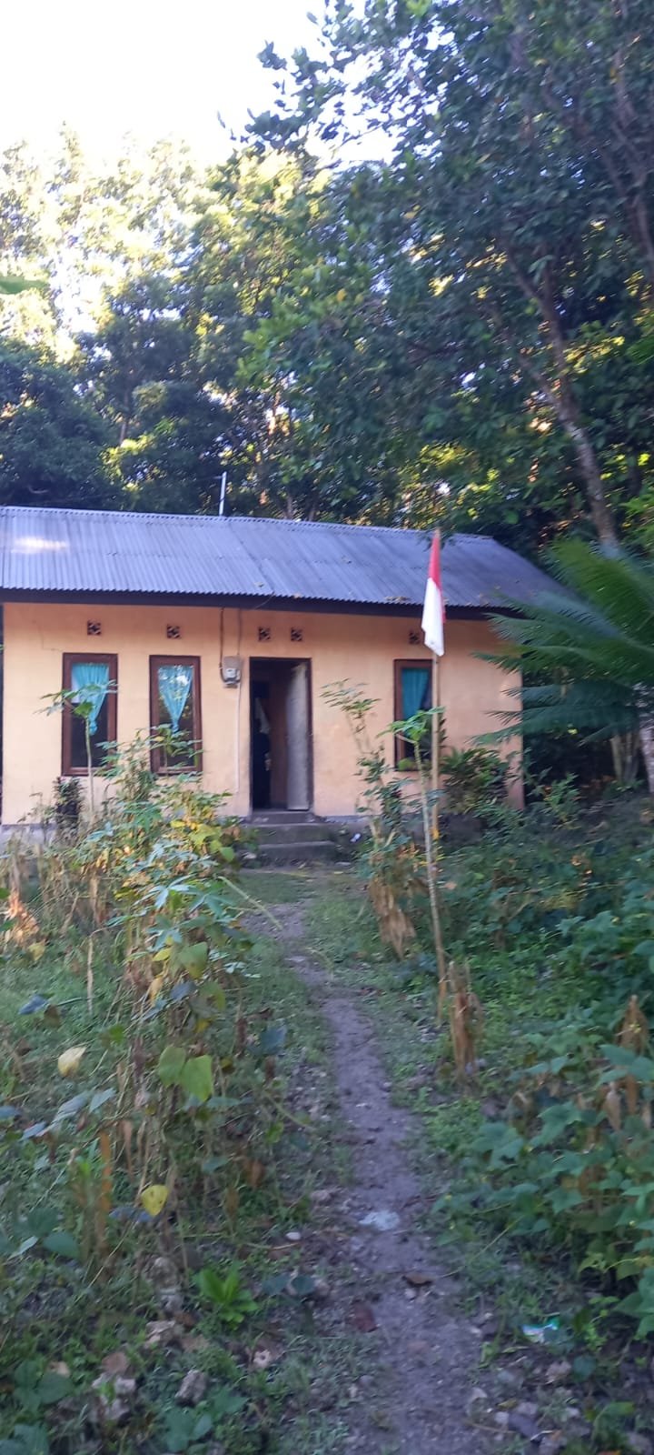 TNI AD Galakkan Pengibaran Bendera Merah Putih di 300 Titik, Tingkatkan Nasionalisme di TTS