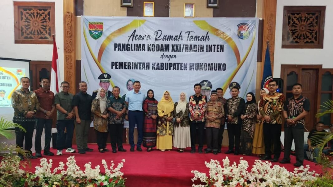 Pangdam XXI/Radin Inten Kunjungi Mukomuko, Tekankan Pentingnya Kerja Sama untuk Maju Bersama