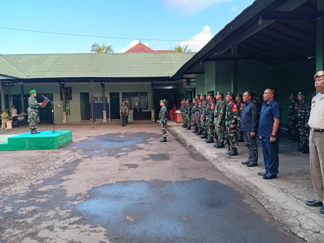 Kodim 1619/Tabanan menggelar upacara bendera