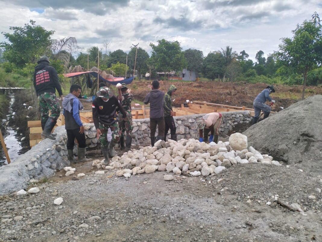 Pembangunan Jembatan di Nabire: Bentuk Dukungan TNI untuk Masyarakat