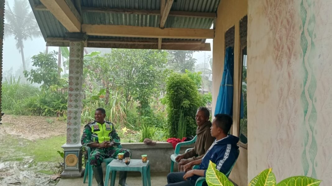 Babinsa Koramil 1621-02/Amanuban Tengah Mengajak Masyarakat Mendukung Program Koperasi Merah Putih
