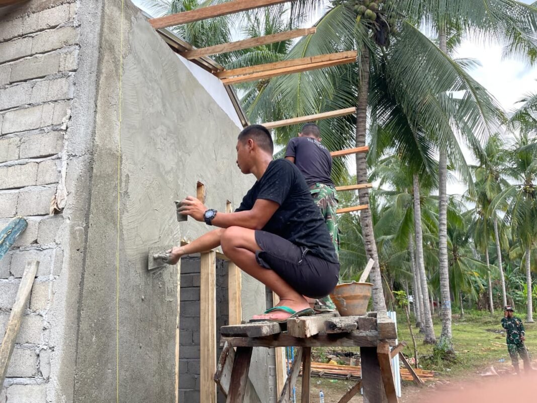 Satgas TMMD Pastikan Rumah Ibu Nina Kokoh dan Siap Hadapi Cuaca Ekstrem