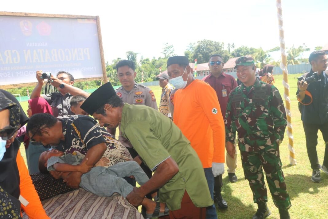 Satgas TMMD Halmahera Selatan Hadirkan Layanan Kesehatan Gratis bagi Masyarakat Desa Maffa
