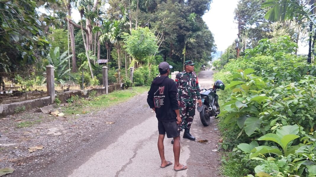 Babinsa Jaya Intensifkan Patroli dan Sosialisasi Stop Karhutla di Desa Bak Paoh