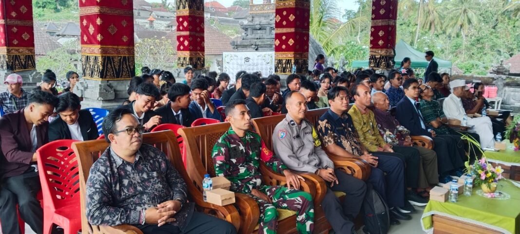 Kehangatan Acara Perpisahan Kelas 12 SMA Negeri Satu Atap Nusa Penida