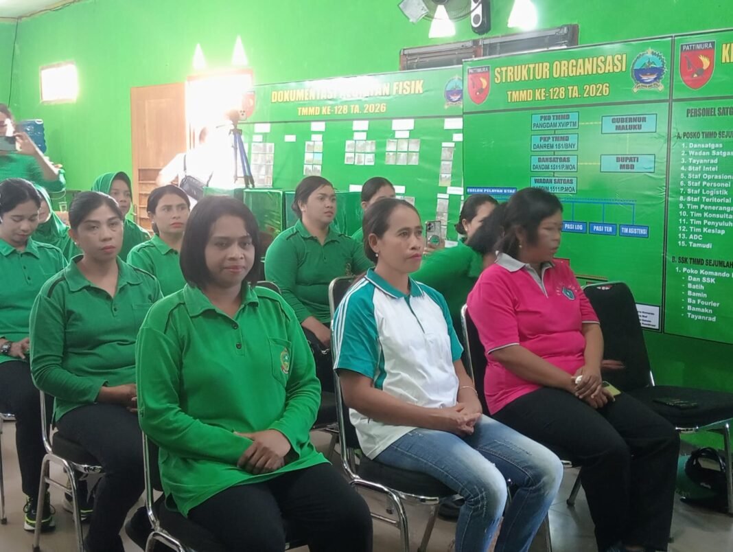 Warga Moain Meriahkan Pelatihan Kue dalam Program TMMD Ke-128