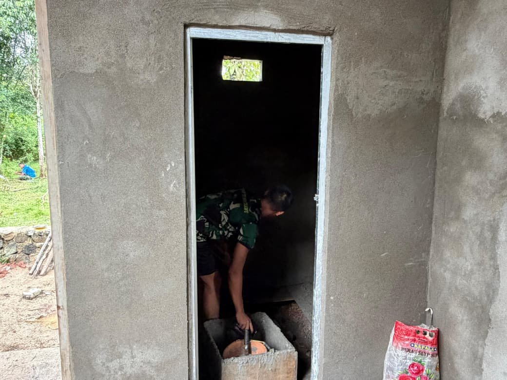 Semangat Gotong Royong TNI dan Warga Tersirat dalam TMMD