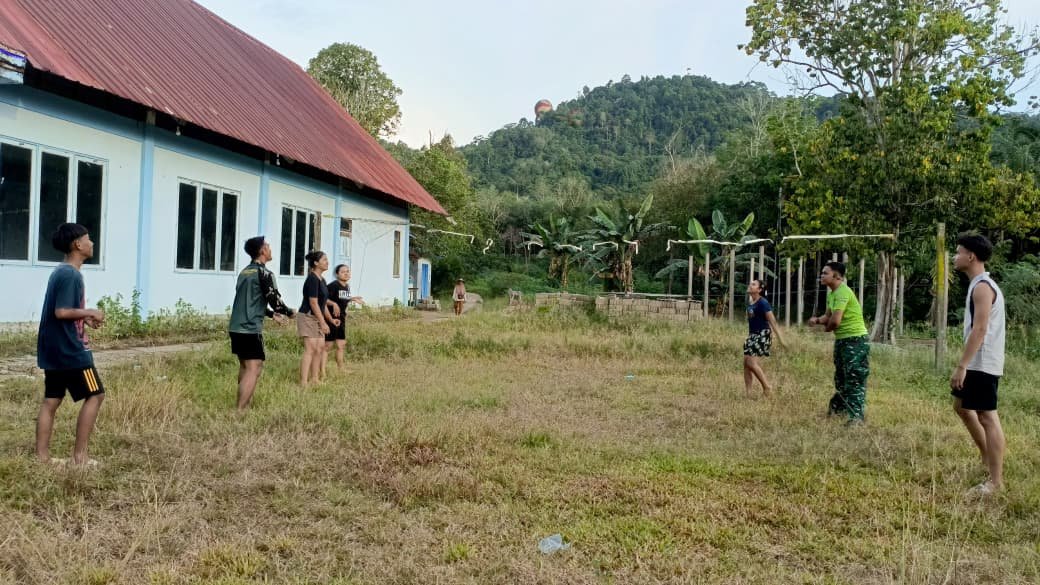 TMMD dan Generasi Muda: Menyatukan Melalui Olahraga di Desa Sepang