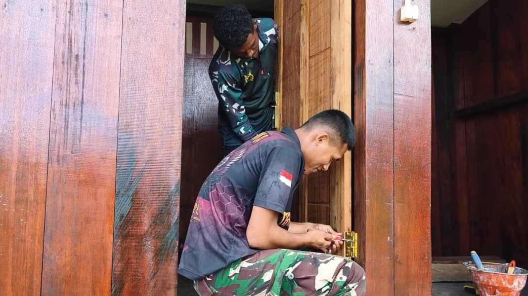 Akhir Pembangunan MCK Umum di RT 8 Kampung Keakwa oleh TMMD